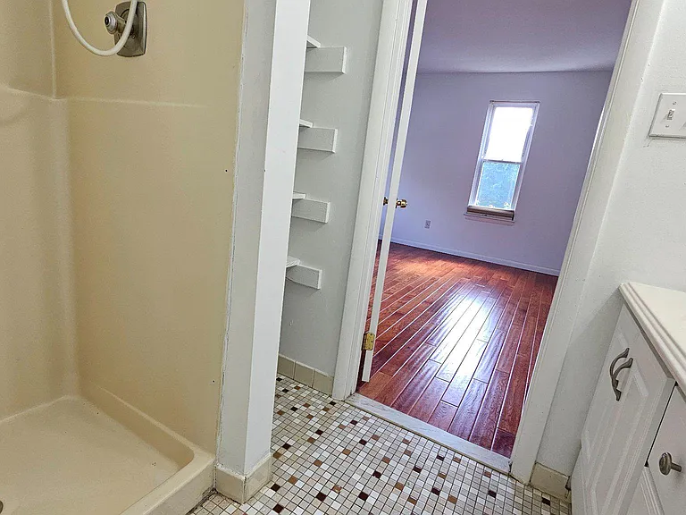 117 Hamlet Dr — Photo 13