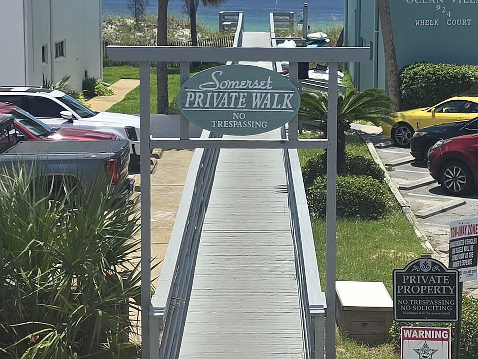 Private boardwalk to the Gulf!