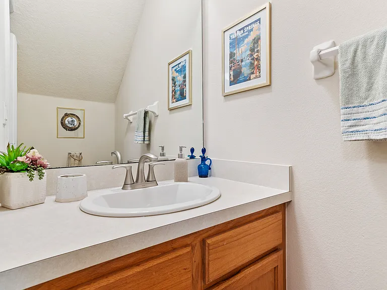 512 Spring Lake Cir — Photo 35