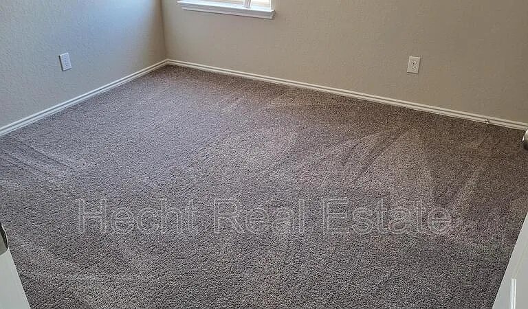 2440 Ayers Dr — Photo 18