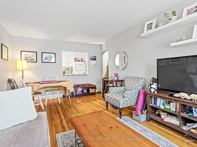 54 Centennial Blvd #5 — Photo 2