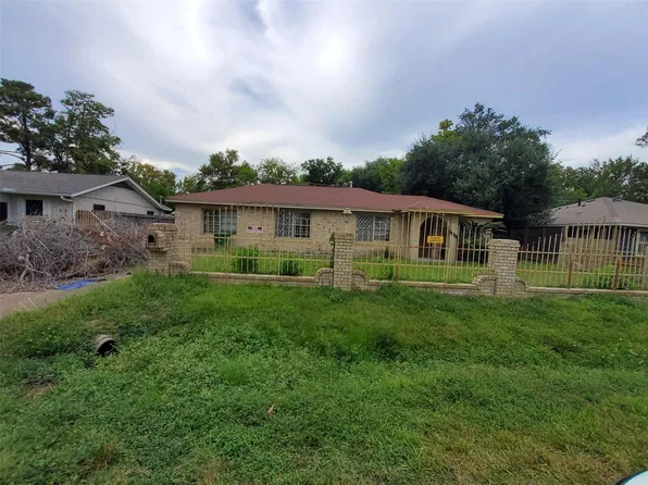 6953 Jay St, Houston, TX 77028