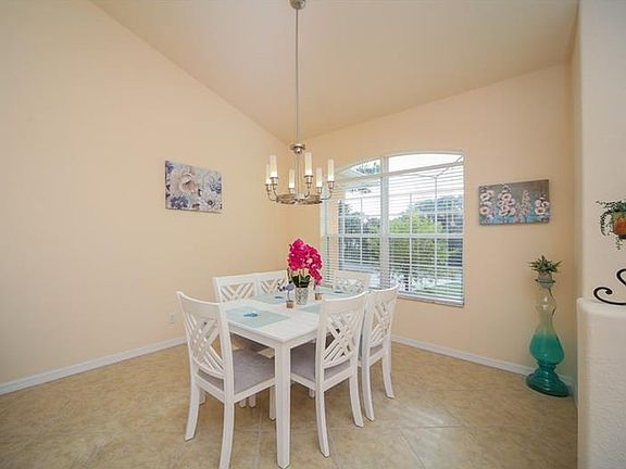 4th image of 4419 Cinderella Cir