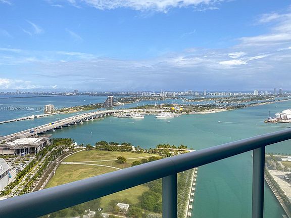 2nd image of 888 Biscayne Blvd APT 4010