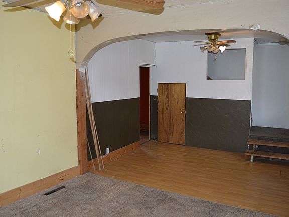 3rd image of 65 W Crystal Ave
