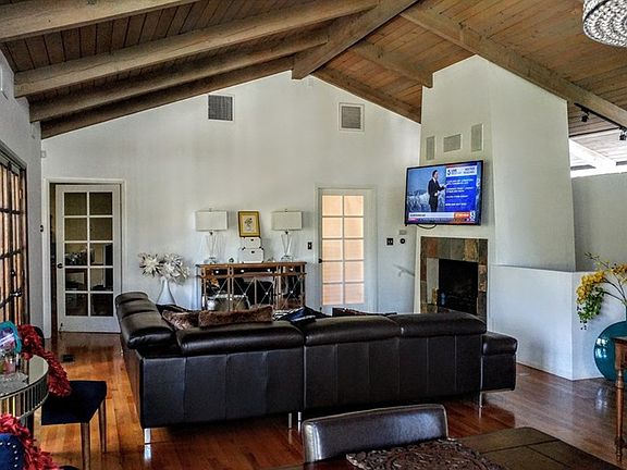 2nd image of 5210 Marmol Dr