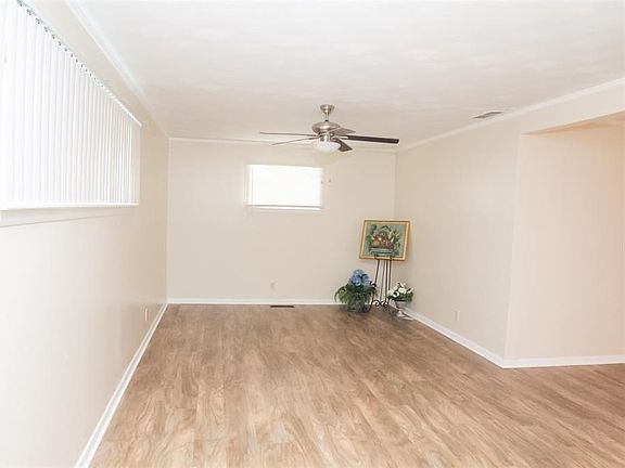 5th image of 3514 Princeton Dr
