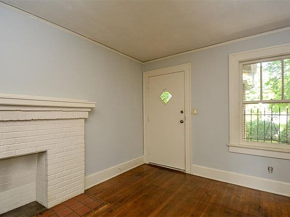 4th image of 188 Norwood Ave NE