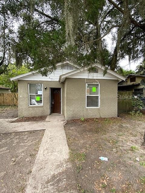 1st image of 3207 Deleuil Ave