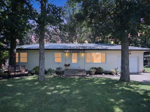 318 N Beech Rd, Osceola, IN 46561