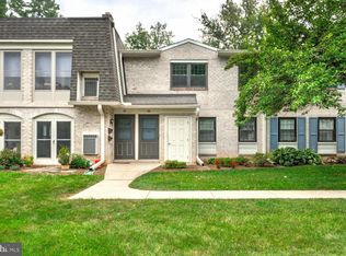 86 Valleybrook Dr, Lancaster, PA 17601