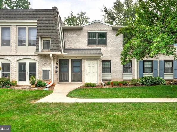 86 Valleybrook Dr, Lancaster, PA 17601