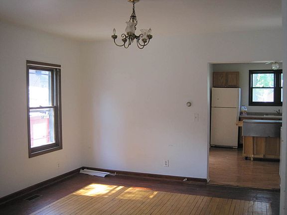 5th image of 124 Cary St