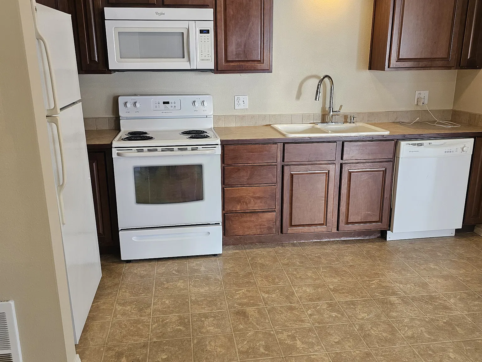 2 bed, $1,500 — Photo 3
