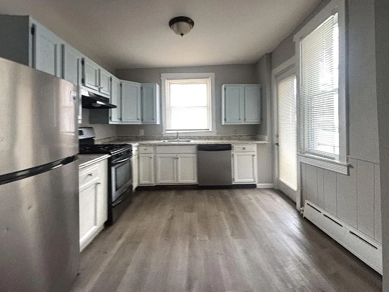 705 Edgemore Rd — Photo 16