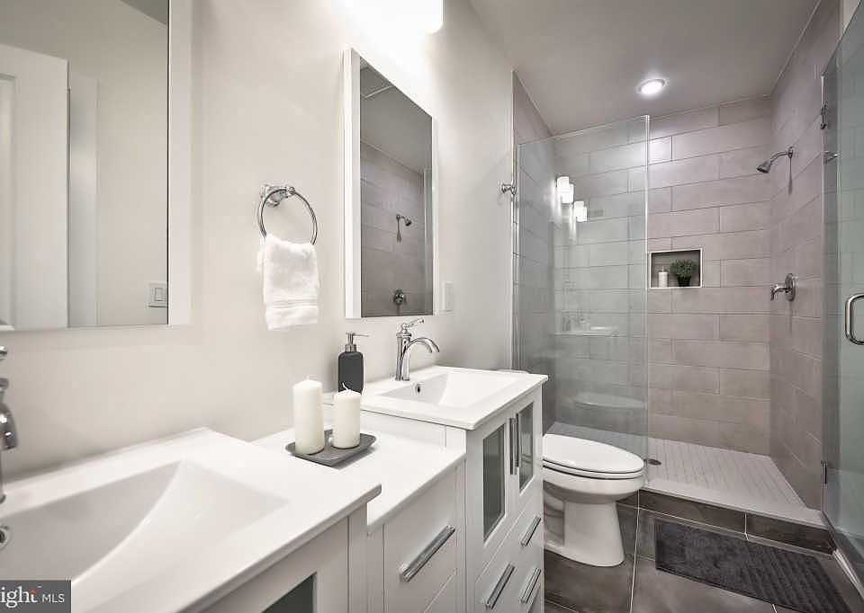 1st image of 2442 S Lee St #2