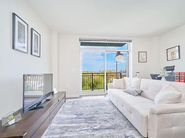 12-15 Broadway #411, Astoria, NY 11106