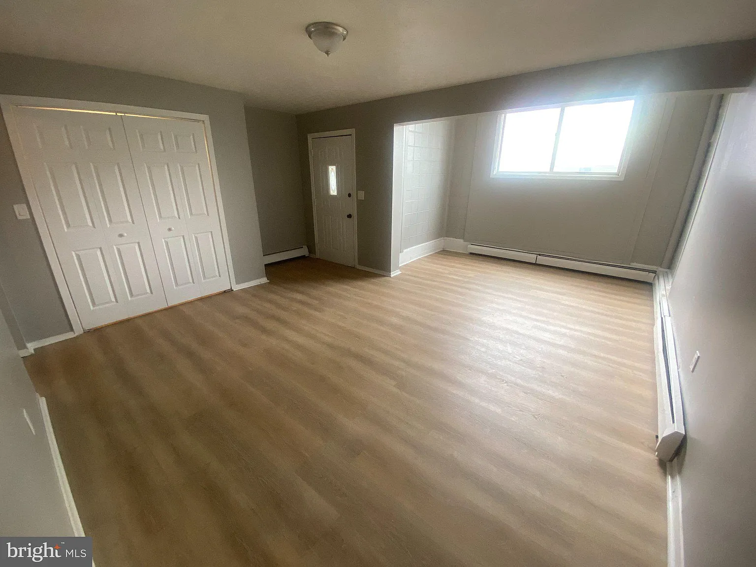 2 bed, 1.0 bath, 1000 sqft, $1,100 — Photo 4
