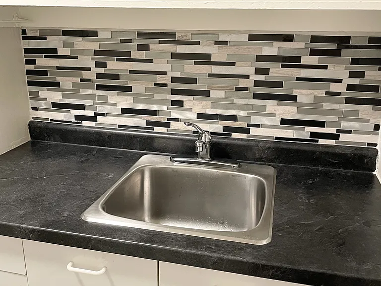 St. Clair Apartments — Photo 7