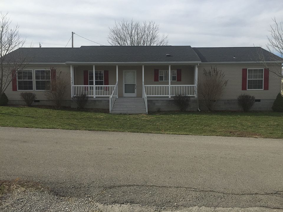 1st image of 121 Lee St