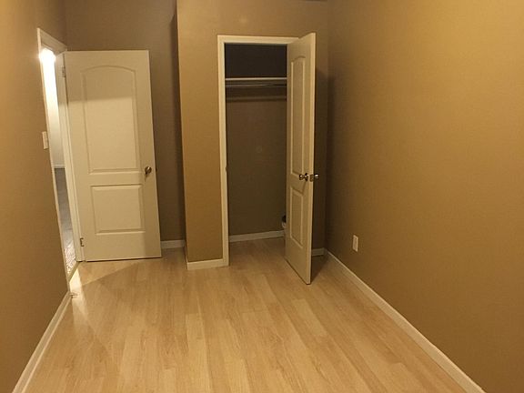 4th image of 492 Essex St