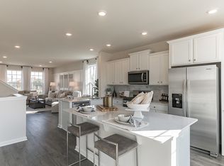 4 Cardinal Way, Mount Laurel, NJ 08054