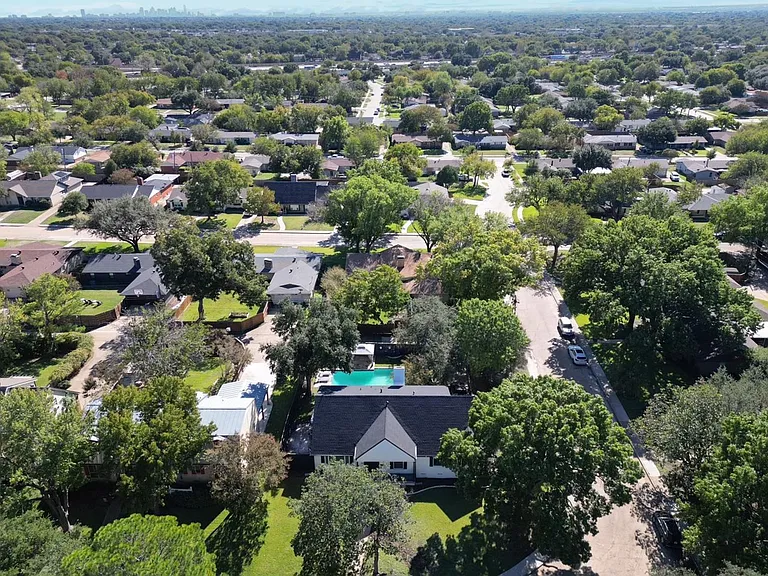3608 Courtdale Dr — Photo 26