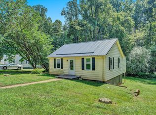 1119 Drewry Rd, Martinsville, VA 24112