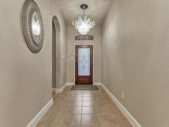 5th image of 184 W Heritage Mill Cir