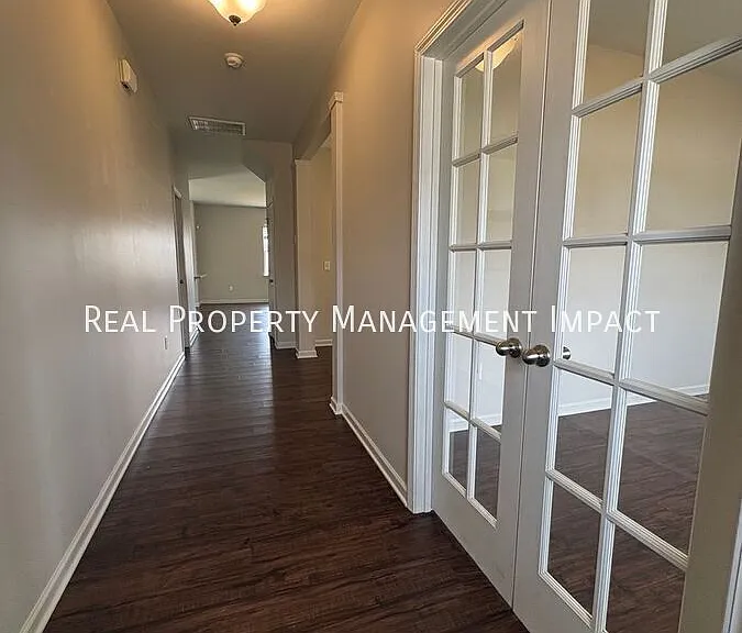 743 River Dell Townes Ave — Photo 5