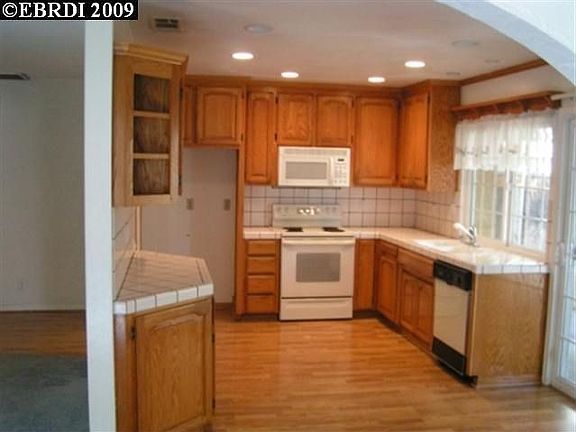 2nd image of 541 Mayten Dr