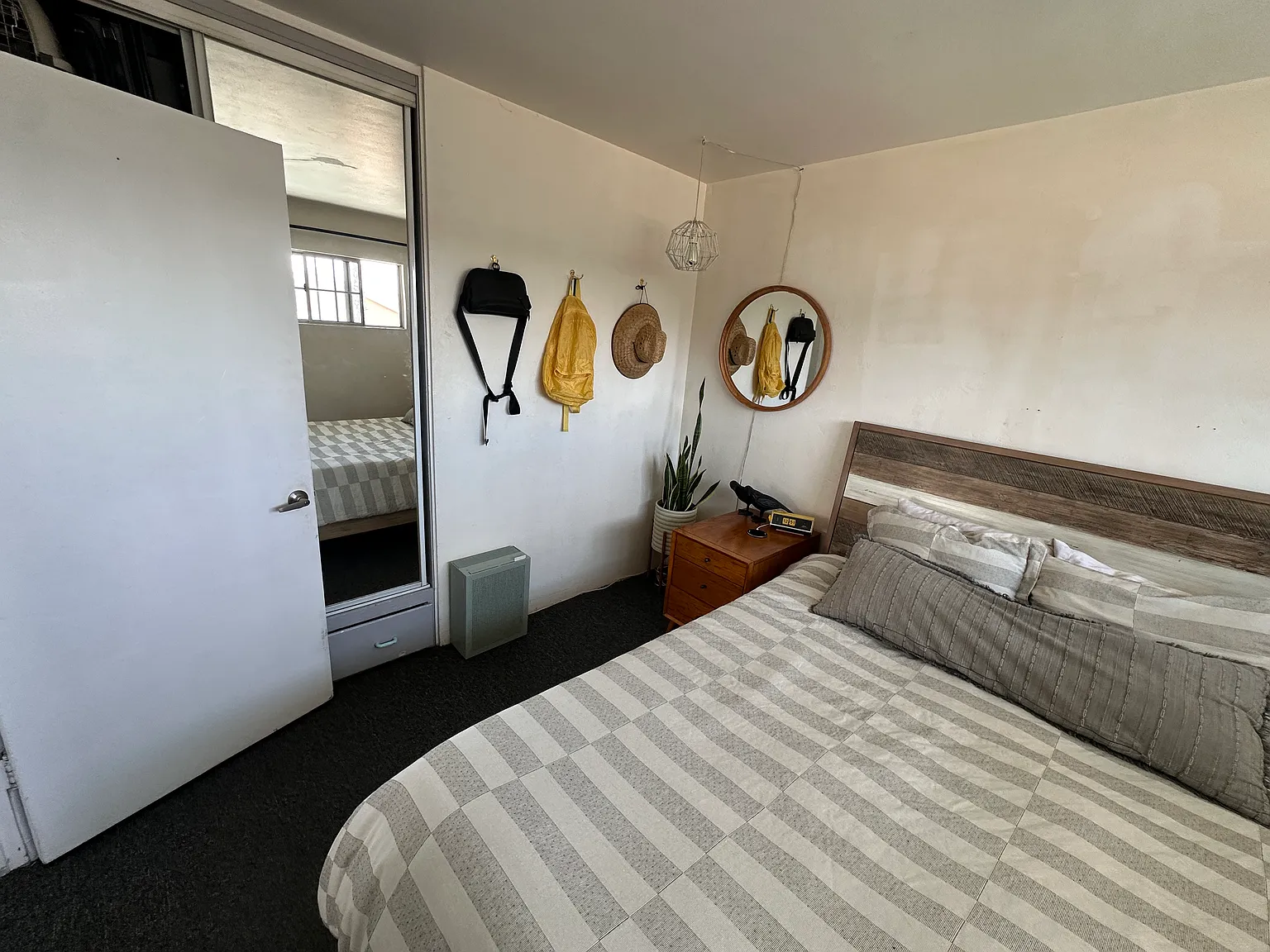 2 bed, $1,800 — Photo 2