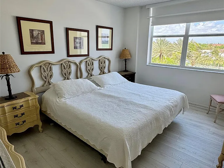 5200 N Ocean Blvd #506 — Photo 21