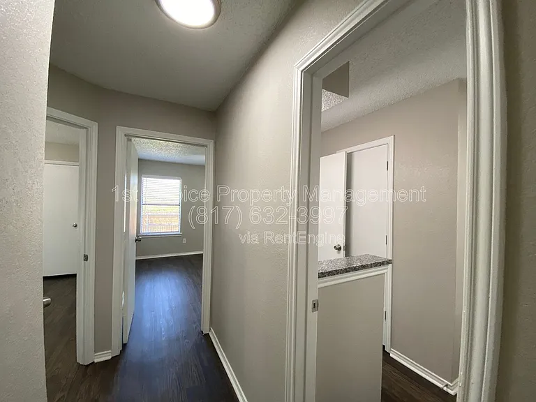 6706 Crestmont Ct — Photo 14