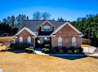 103 Quercus Run, Fountain Inn, SC 29644