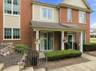 10634 Gabrielle Ln, Orland Park, IL 60462