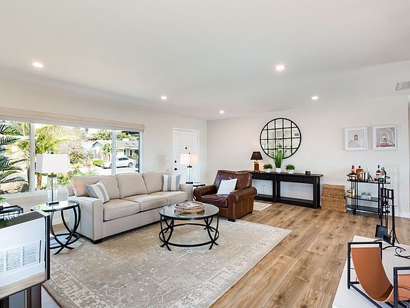 3rd image of 9919 Bonnie Vista Dr