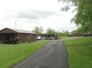406 Davistown Rd, Mount Morris, PA 15349