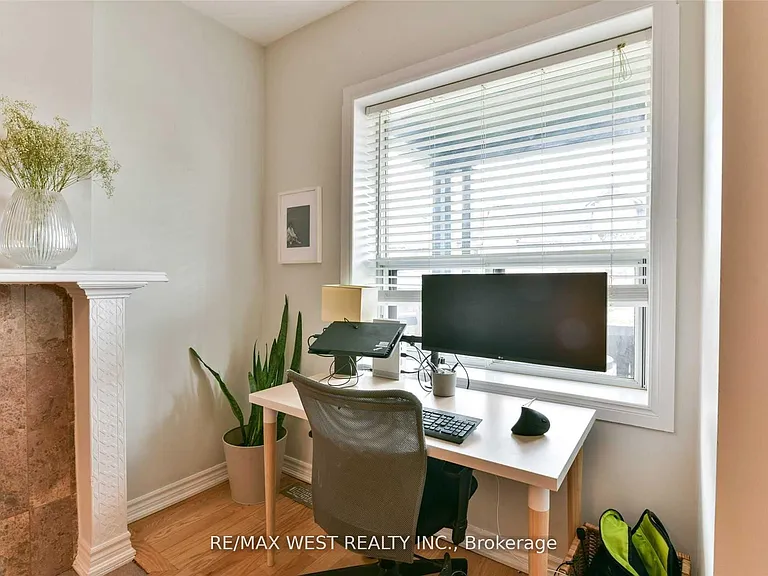 734 Indian Rd #MAIN FL — Photo 8