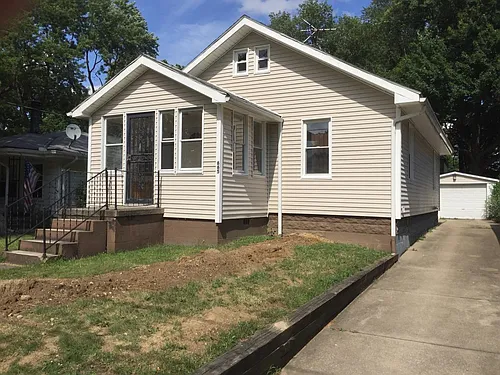 665 Sanford Ave Photo 1