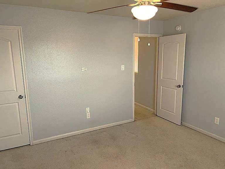 15631 Marble Bluff Ln — Photo 32