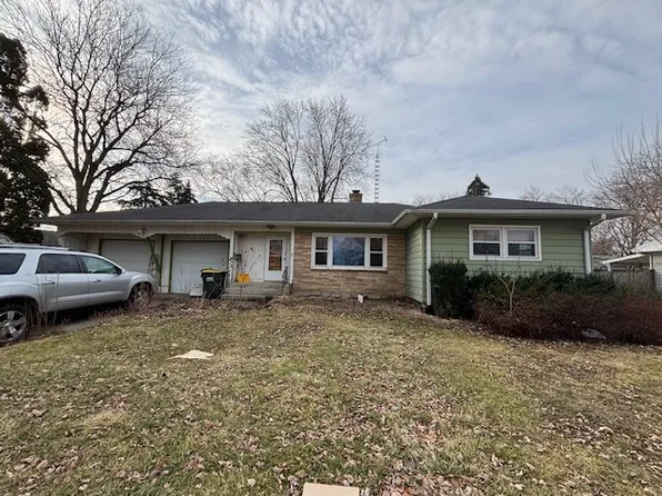 734 Watson Dr, Genoa, IL 60135