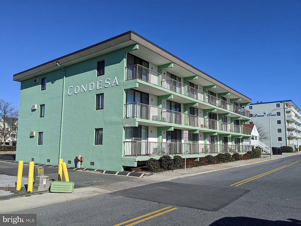 2nd image of 14 38th St Unit 202