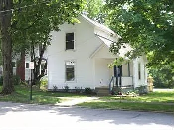 400 E Brown Ave photo 1