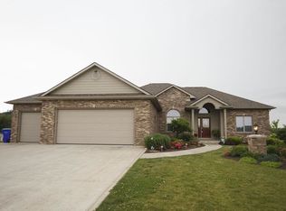 10110 Hoffman Rd, Fort Wayne, IN 46816