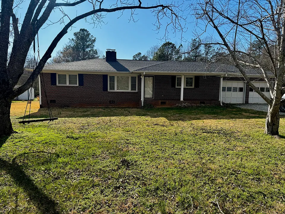 15270 Highway 221