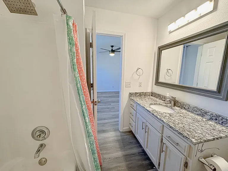 11 Holly Dr #B — Photo 26