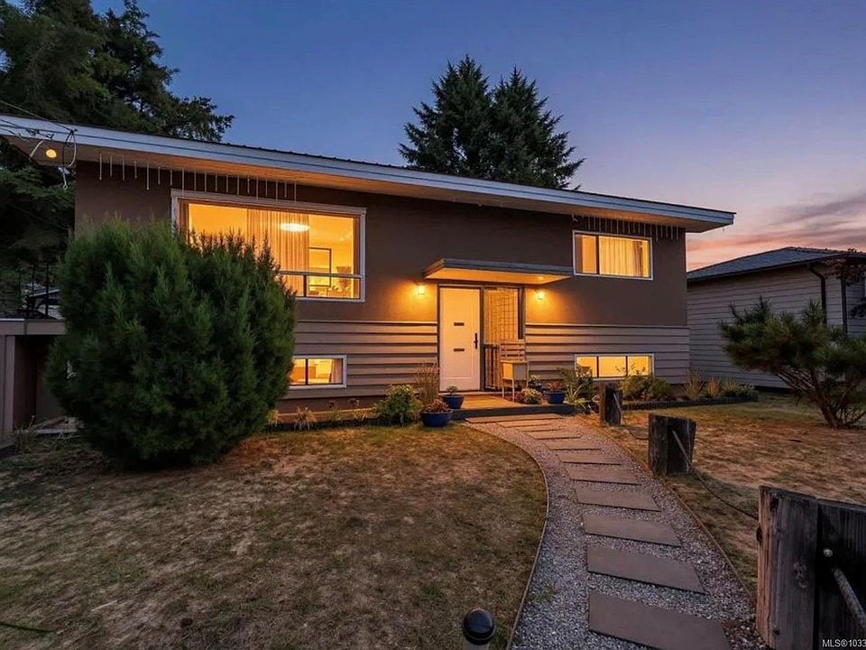 1st image of 4732 Oakridge Dr