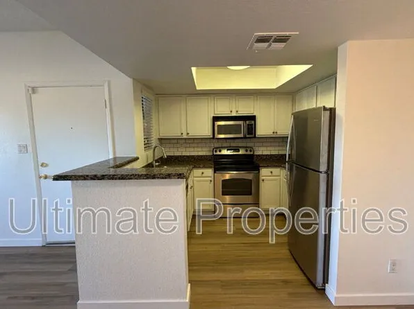 5757 W Eugie Ave Unit 2009, Glendale, AZ 85304