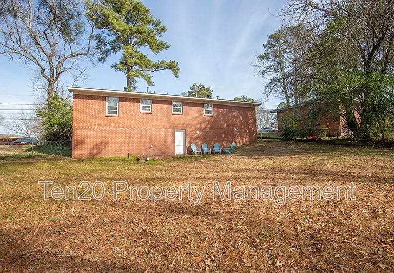 4264 Yates Dr — Photo 24
